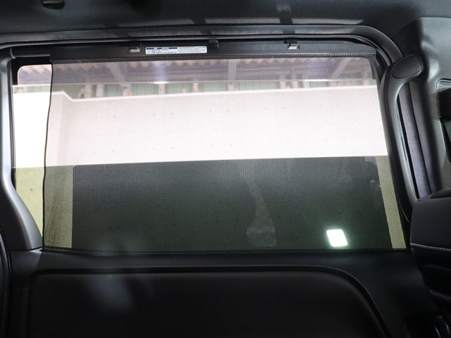 トヨタ ノア Ｓｉダブルバイビー3