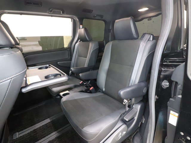 トヨタ ノア Ｓｉダブルバイビー3