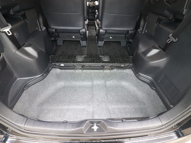 トヨタ ノア Ｓｉダブルバイビー3