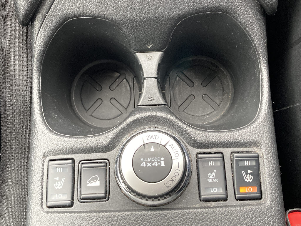 ニッサン エクストレイル 4WD 20Xi