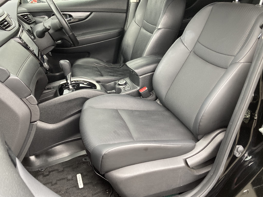 ニッサン エクストレイル 4WD 20Xi