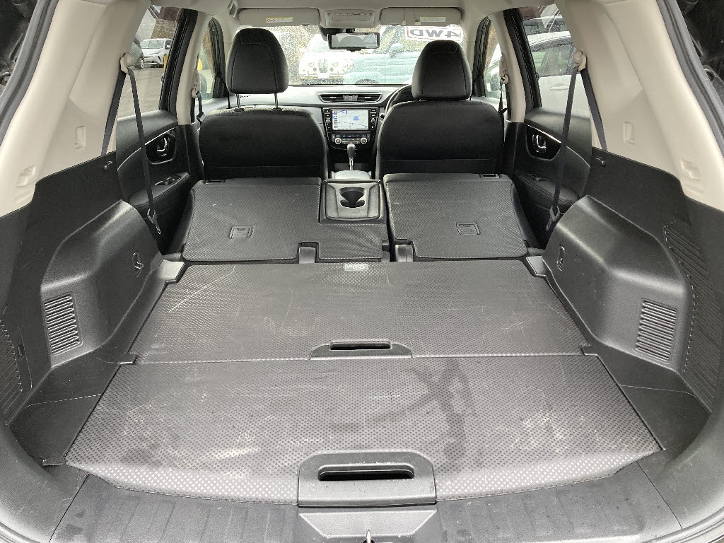 ニッサン エクストレイル 4WD 20Xi