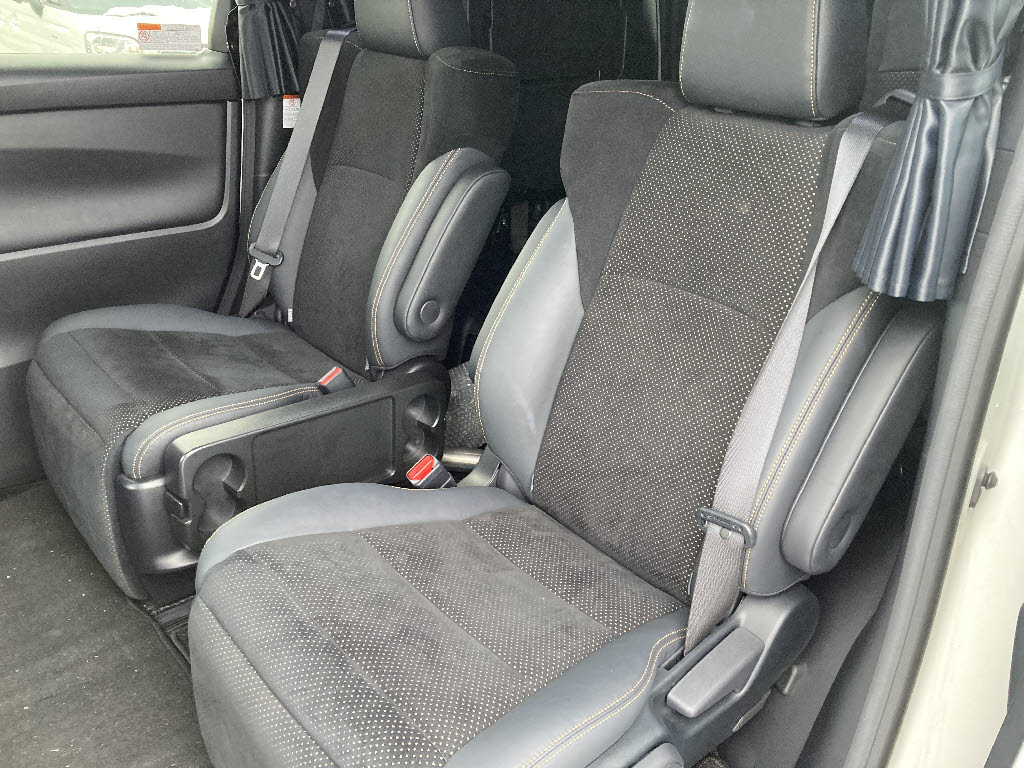 トヨタ アルファード Ｓタイプゴールド２