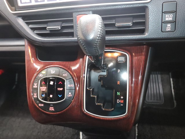 トヨタ ノア Ｓｉ ＷｘＢ