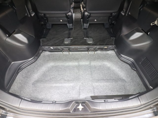 トヨタ ヴォクシー ＺＳ煌２