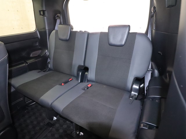 トヨタ ノア Ｓｉ ＷｘＢ ３