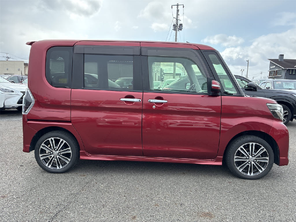 ダイハツ タントカスタム 4WDｶｽﾀﾑRSﾄｯﾌﾟｴﾃﾞｨｼｮﾝSAⅢ