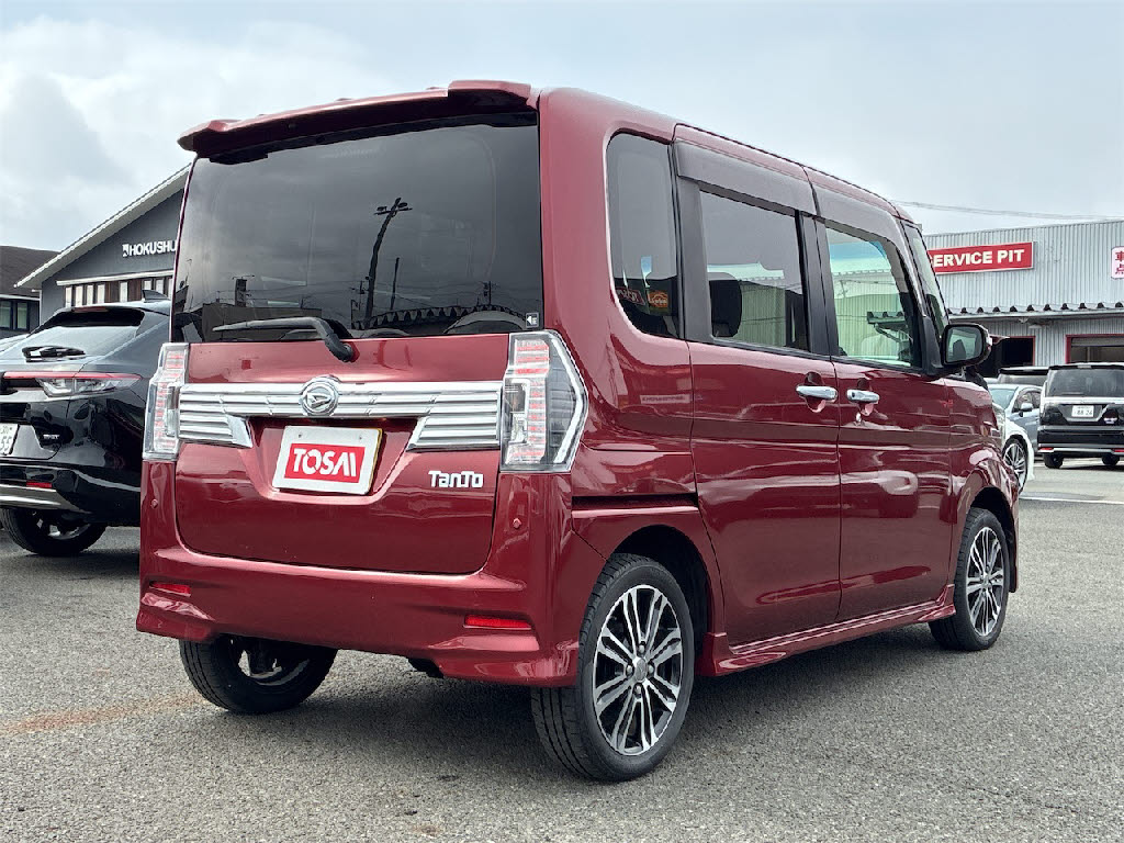 ダイハツ タントカスタム 4WDｶｽﾀﾑRSﾄｯﾌﾟｴﾃﾞｨｼｮﾝSAⅢ