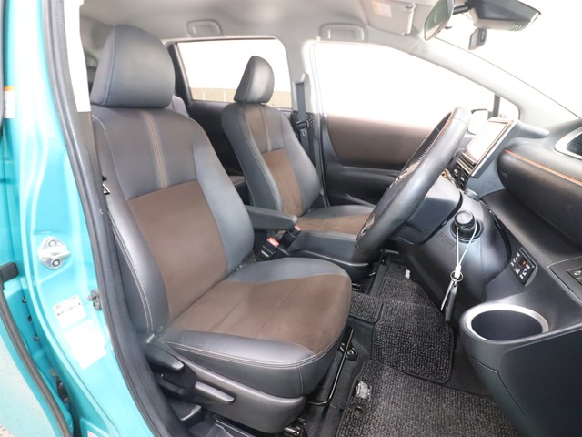 トヨタ シエンタ G クエロ