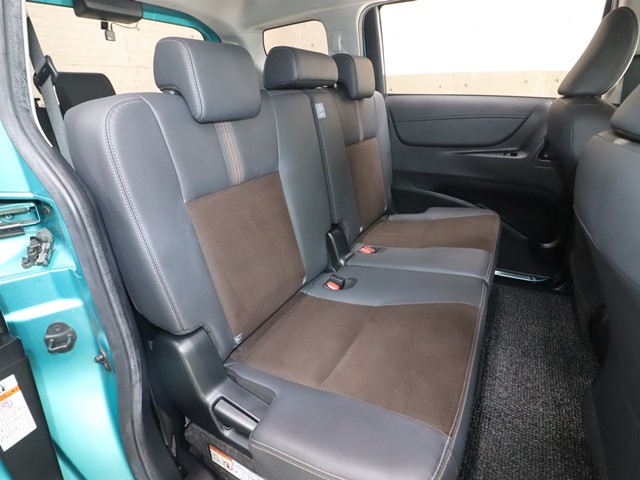 トヨタ シエンタ G クエロ