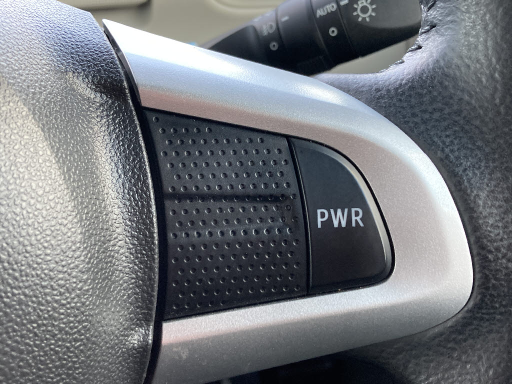 ダイハツ ムーヴキャンバス GﾌﾞﾗｯｸｱｸｾﾝﾄVS SA3 4WD