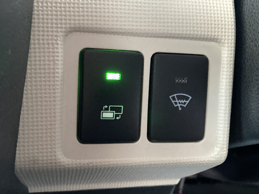 ダイハツ ムーヴキャンバス GﾌﾞﾗｯｸｱｸｾﾝﾄVS SA3 4WD