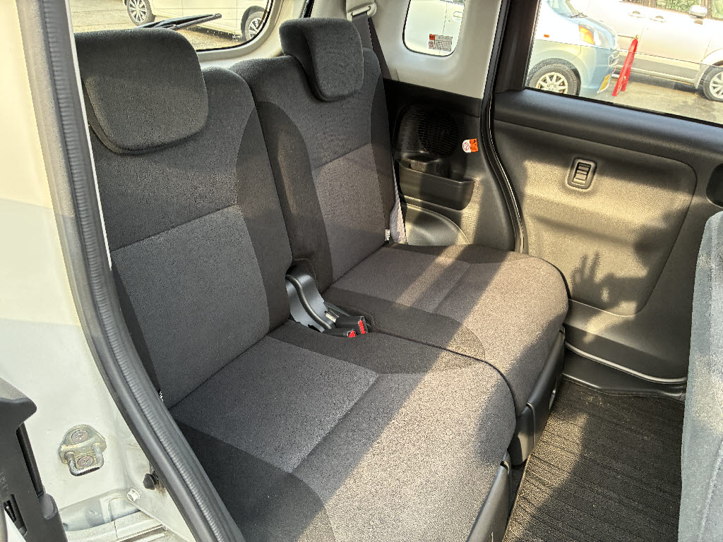 ダイハツ ムーヴキャンバス GﾌﾞﾗｯｸｱｸｾﾝﾄVS SA3 4WD