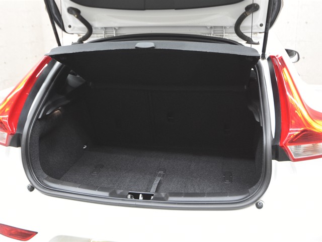 ボルボ ボルボ Ｖ４０ Ｔ２キネティック