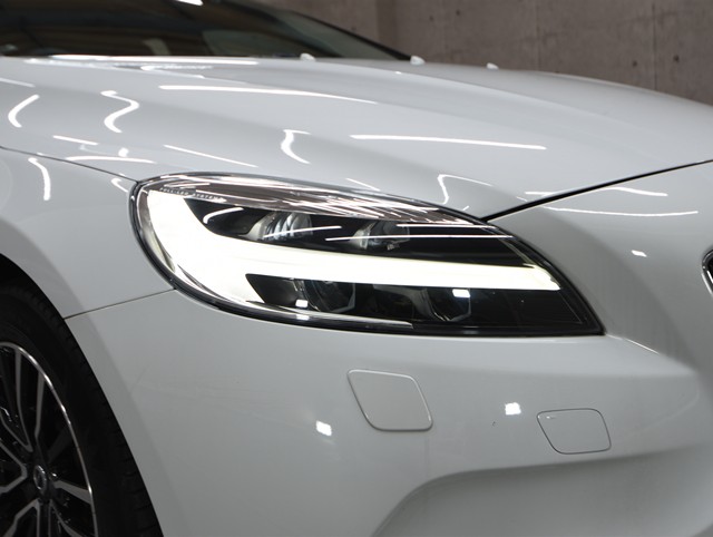 ボルボ ボルボ Ｖ４０ Ｔ２キネティック