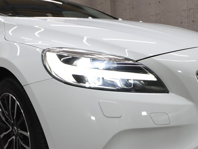 ボルボ ボルボ Ｖ４０ Ｔ２キネティック