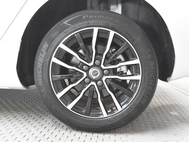 ボルボ ボルボ Ｖ４０ Ｔ２キネティック