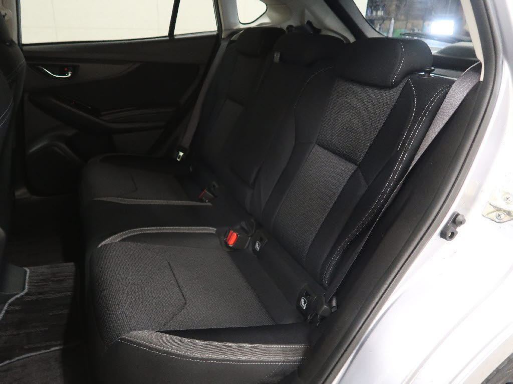 スバル インプレッサスポーツ 2.0I-Lアイサイト