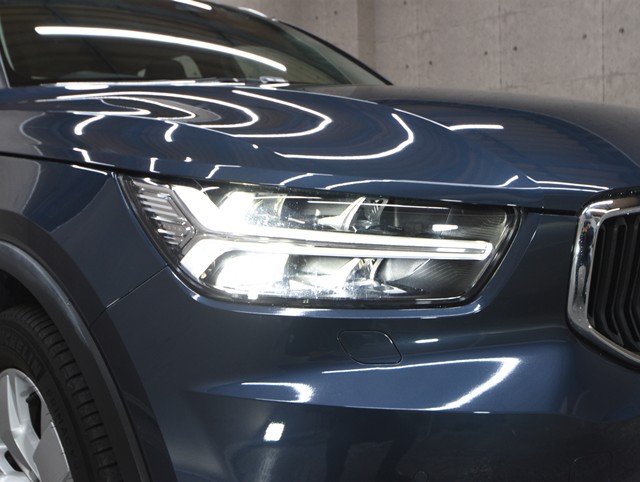 ボルボ ボルボ ＸＣ４０ B4 モメンタム