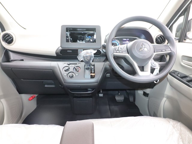 三菱 ｅＫワゴン M　<届出済み未使用車>