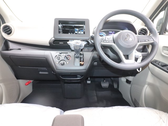 三菱 ｅＫワゴン M　<届出済み未使用車>