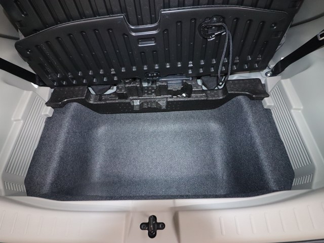 三菱 ｅＫワゴン M　<届出済み未使用車>