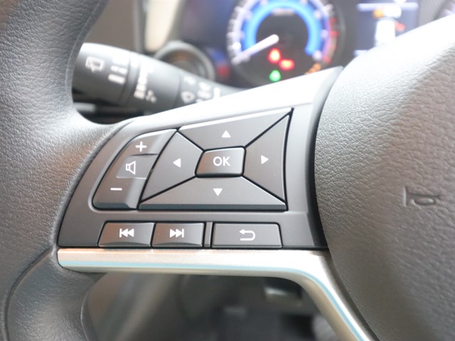 三菱 ｅＫワゴン M　<届出済み未使用車>