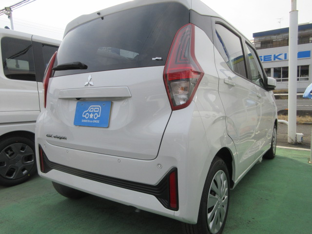 三菱 ｅＫワゴン M　【届出済未使用車】