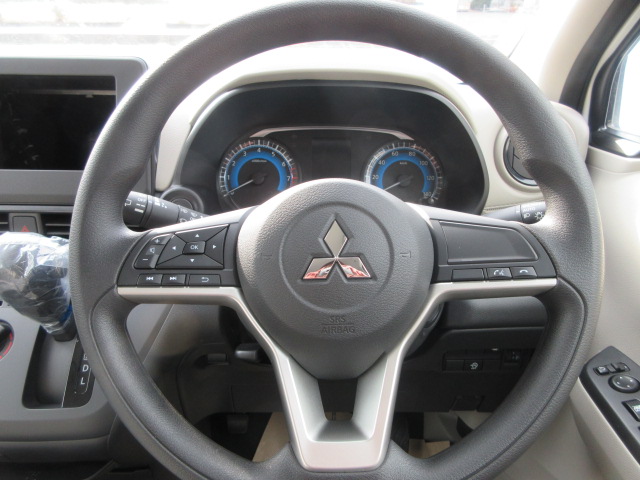 三菱 ｅＫワゴン M　【届出済未使用車】