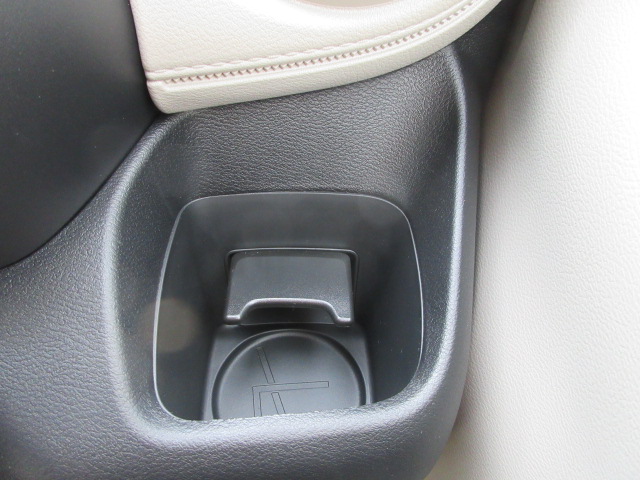 三菱 ｅＫワゴン M　【届出済未使用車】