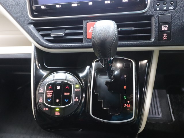 トヨタ ノア Ｓｉ ＷｘＢ　Ｙ車