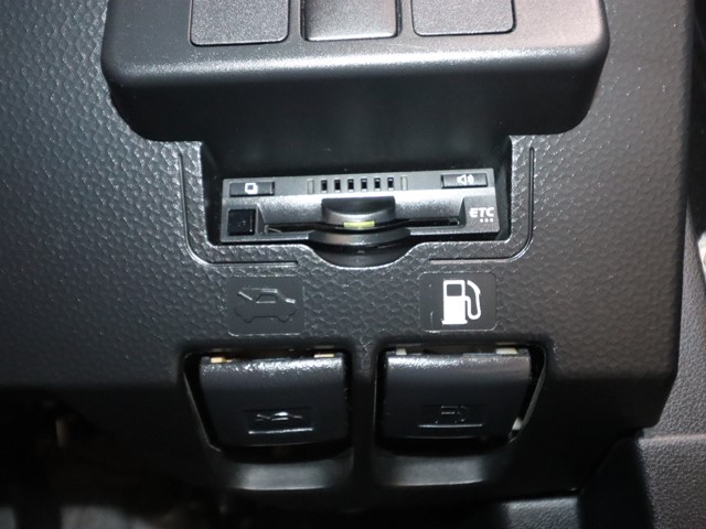 ダイハツ トール X