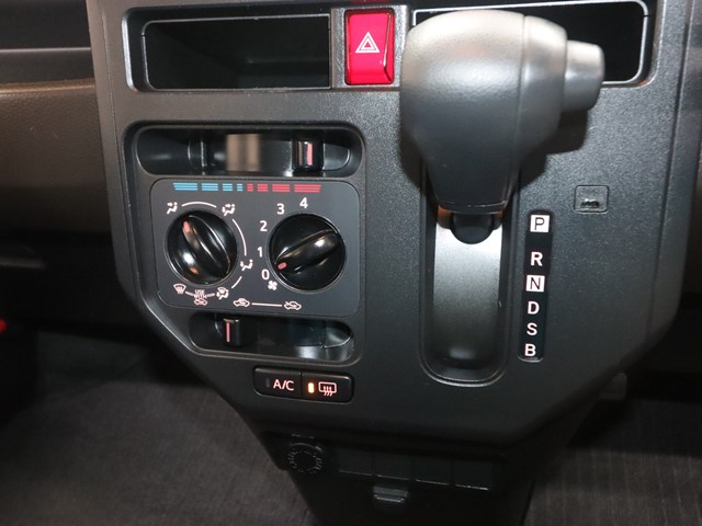 ダイハツ トール X