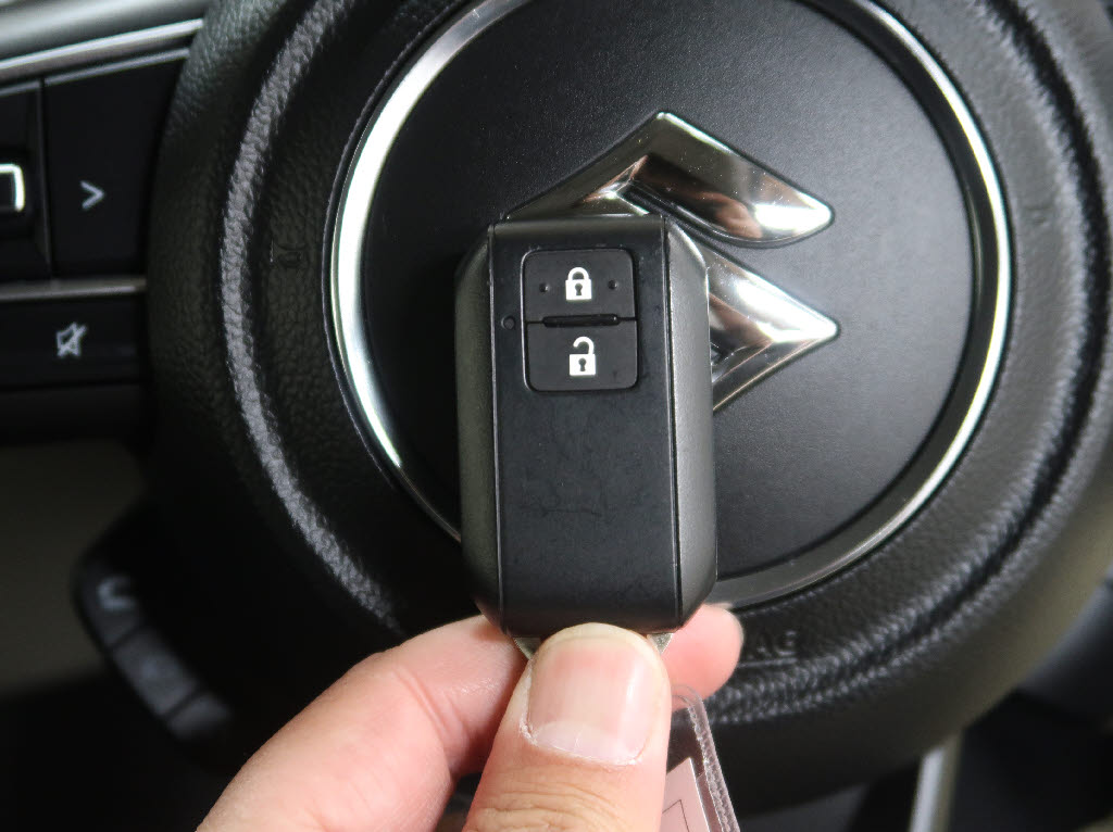 スズキ スイフト ハイブリッド MX