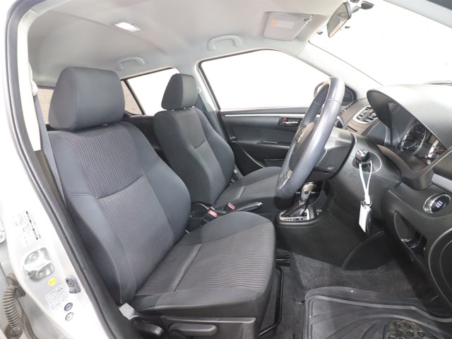 スズキ スイフト XL