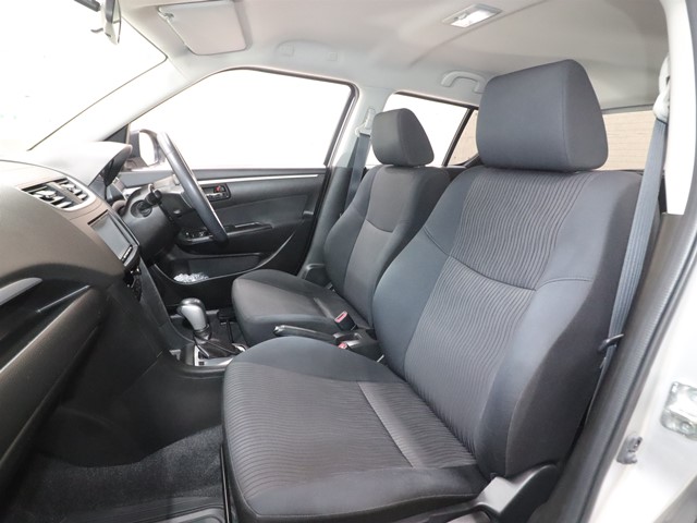 スズキ スイフト XL