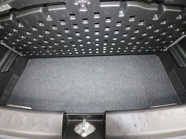 スズキ スイフト XL