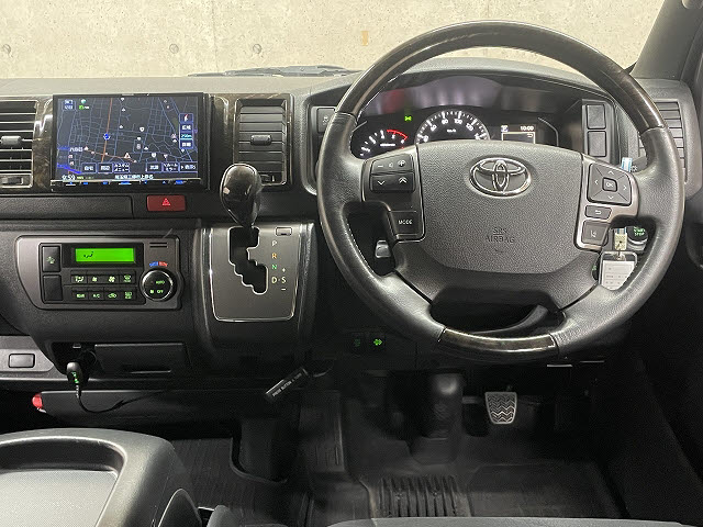 トヨタ ハイエースＶ ﾛﾝｸﾞｽｰﾊﾟｰGLﾀﾞｰｸﾌﾟﾗｲﾑ2