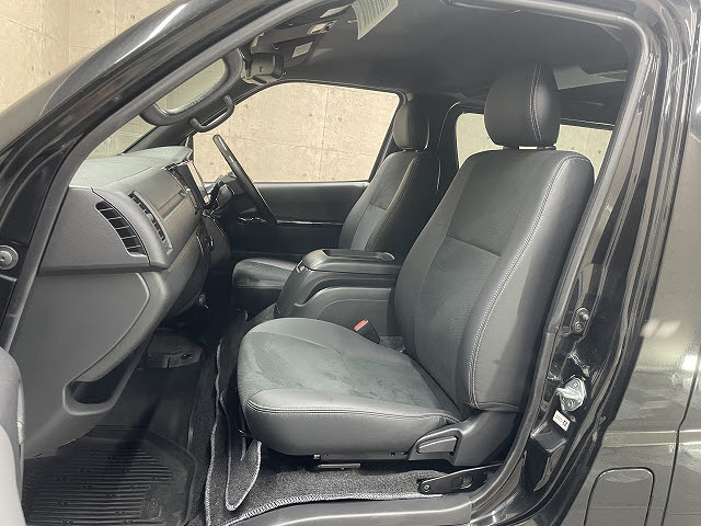 トヨタ ハイエースＶ ﾛﾝｸﾞｽｰﾊﾟｰGLﾀﾞｰｸﾌﾟﾗｲﾑ2