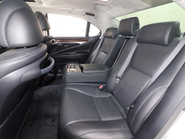 レクサス レクサス ＬＳ ６００ｈ　バージョンＬ