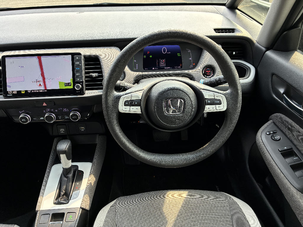 ホンダ フィット 4WD e:HEVｸﾛｽﾀｰ