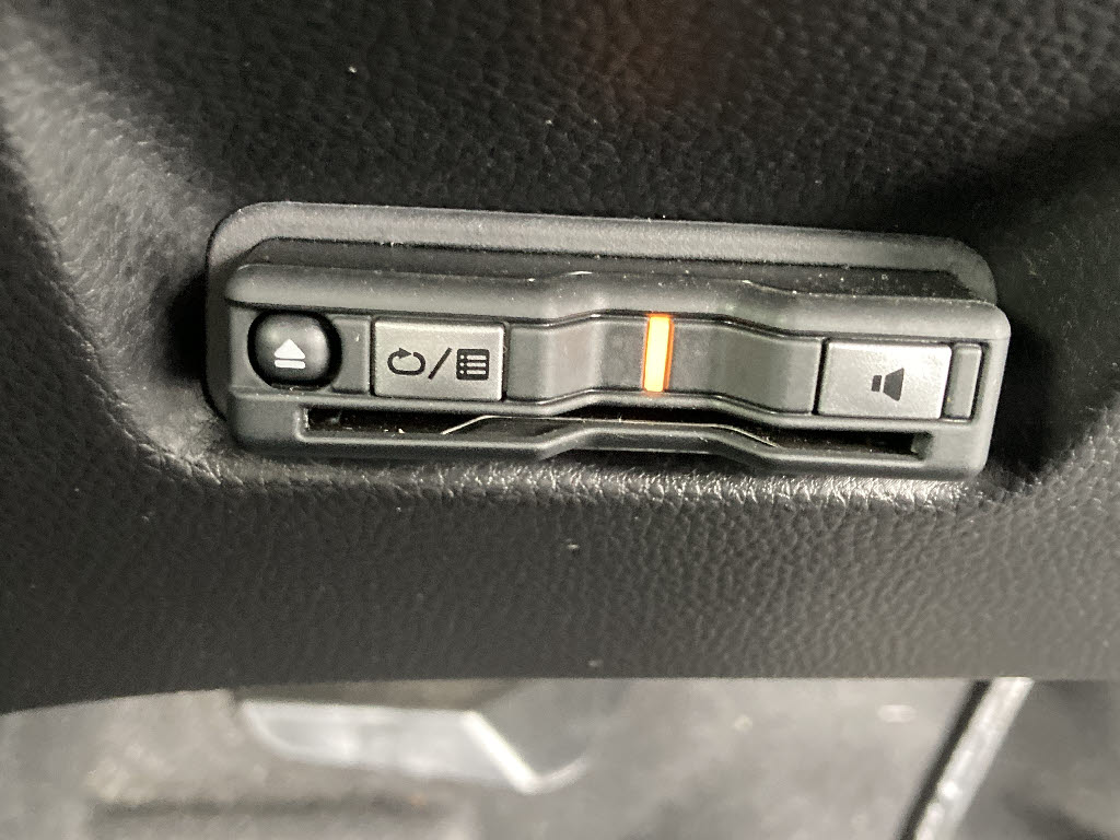 ホンダ フィット 4WD e:HEVｸﾛｽﾀｰ