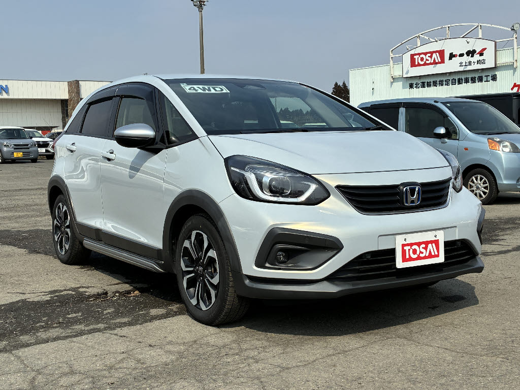 ホンダ フィット 4WD e:HEVｸﾛｽﾀｰ