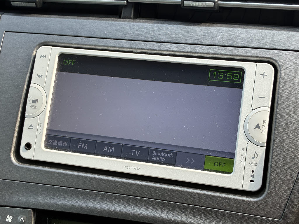 トヨタ プリウス S