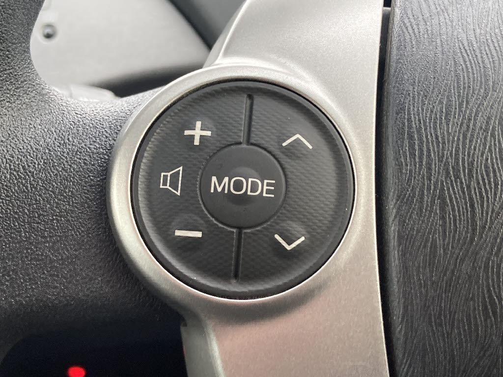 トヨタ プリウス S