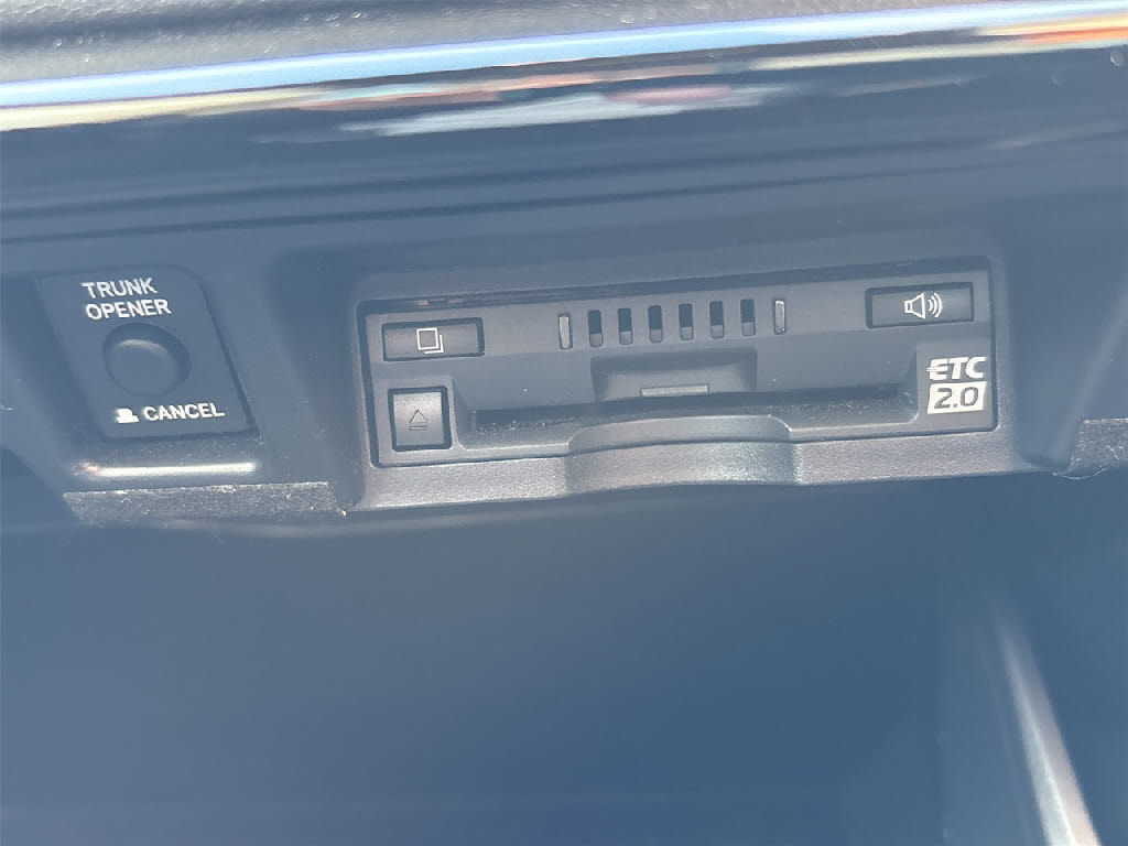 トヨタ クラウンＨＶ S FOUR ｽﾎﾟｰﾂｽﾀｲﾙ