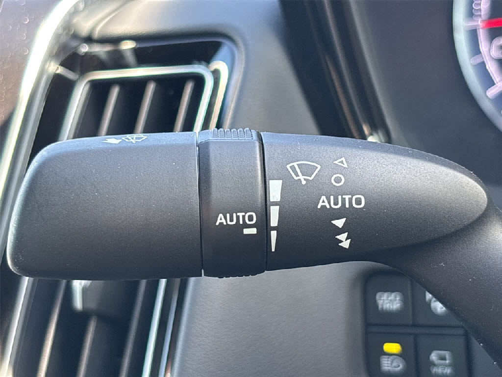 トヨタ クラウンＨＶ S FOUR ｽﾎﾟｰﾂｽﾀｲﾙ