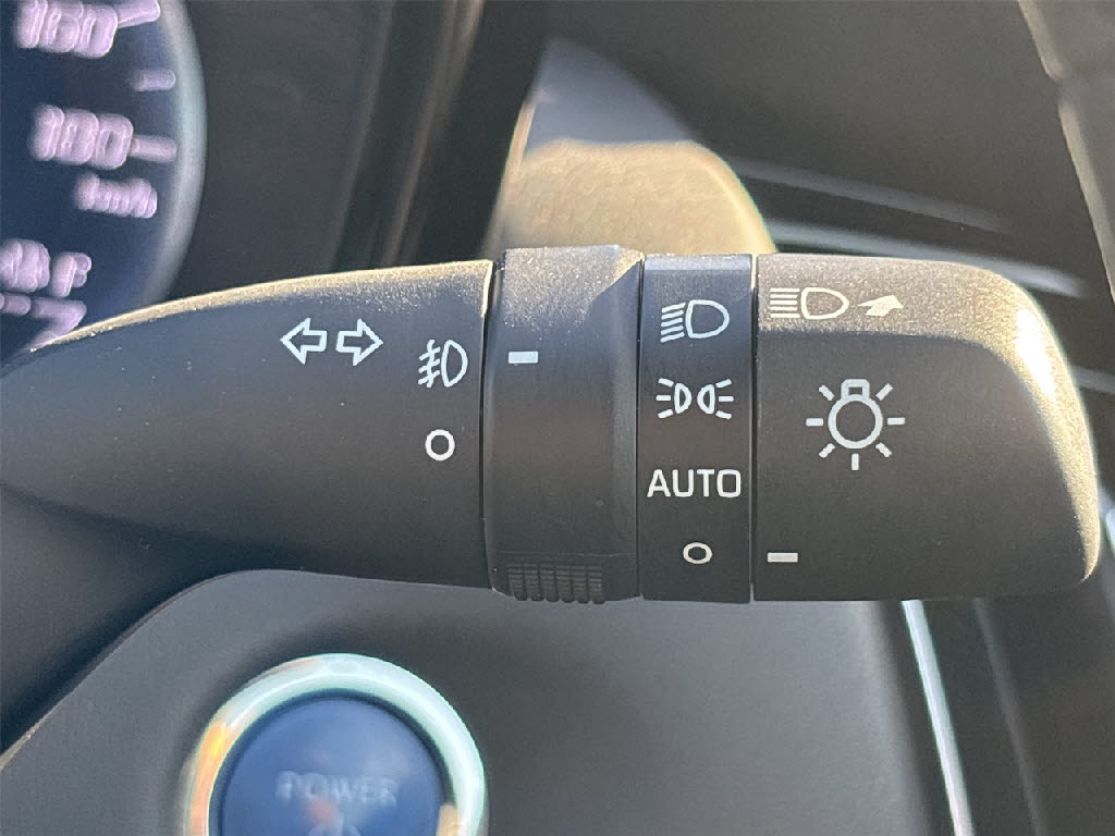 トヨタ クラウンＨＶ S FOUR ｽﾎﾟｰﾂｽﾀｲﾙ