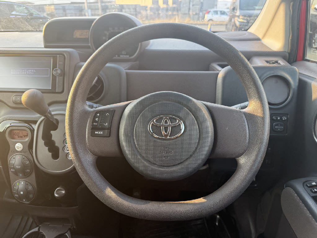 トヨタ スペイド 4WD F