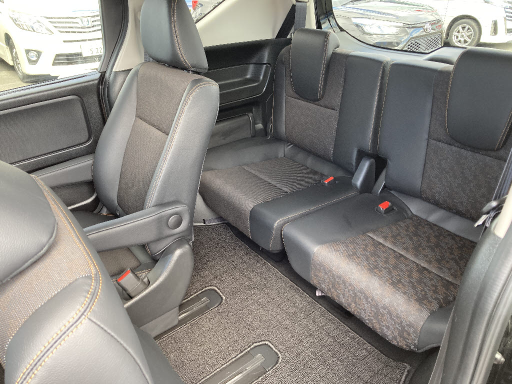 ホンダ フリード 4WD クロスター